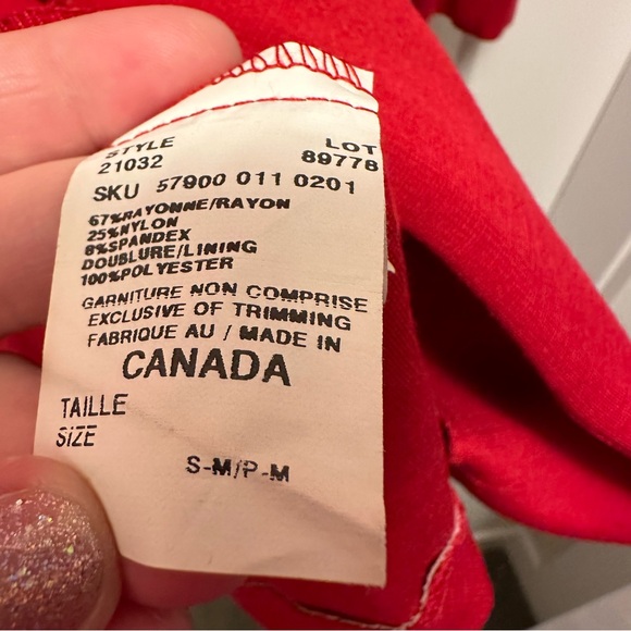 Le château made in Canada brilliant red stretchy jacket/ dress - Picture 11 of 14